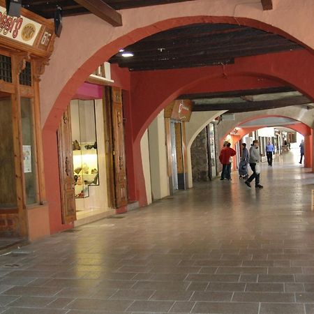 El Terrat Sobre El Mercat Ла Сеу д'Ургел Стая снимка